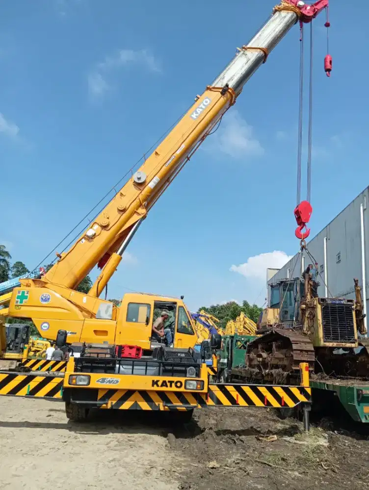 Mobile Crane 25 ton Kato KR25 SR250 Rough Terrain Crane Harga DP TDP