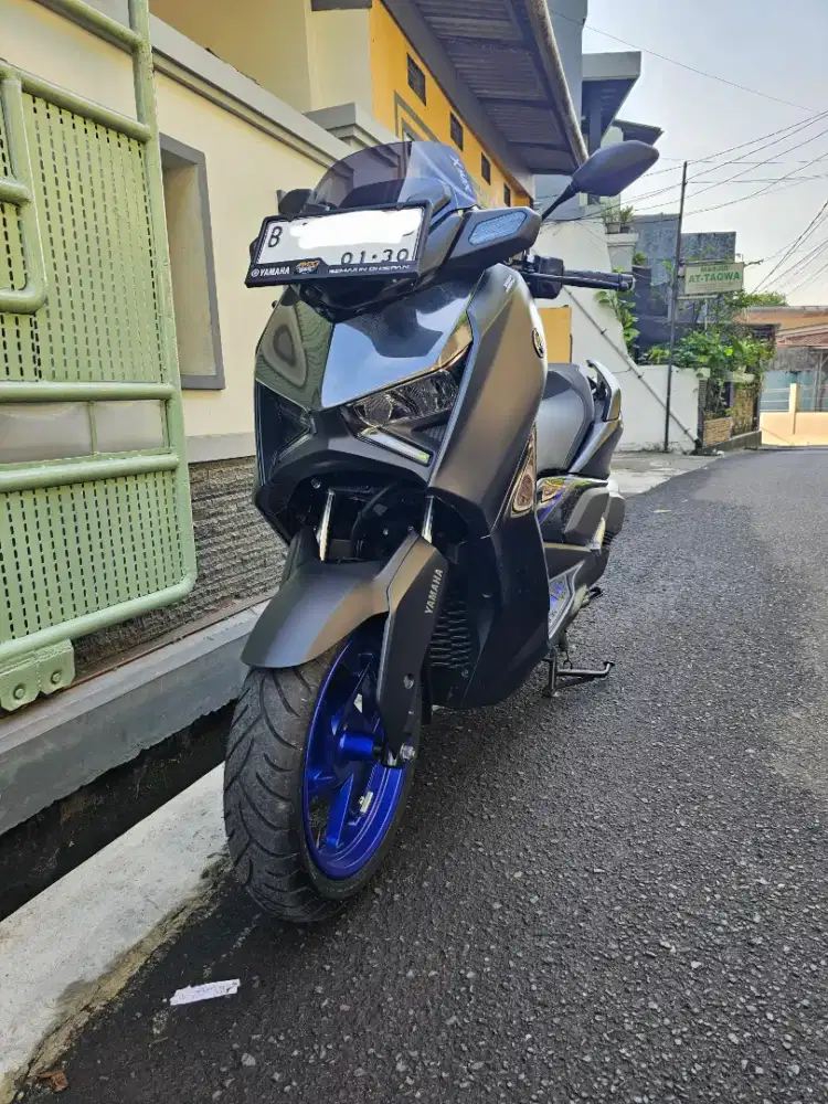 XMAX 2025 LIKE NEW km 400