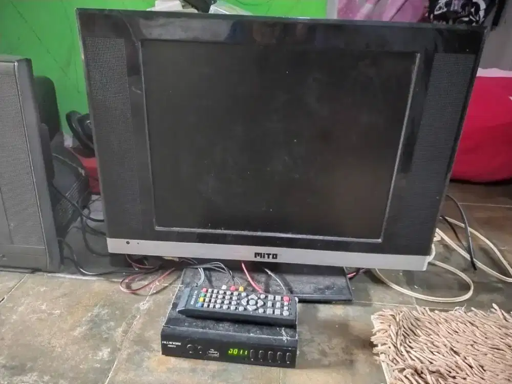 djual seadanya tv mati 17 in dan Stb masih baik