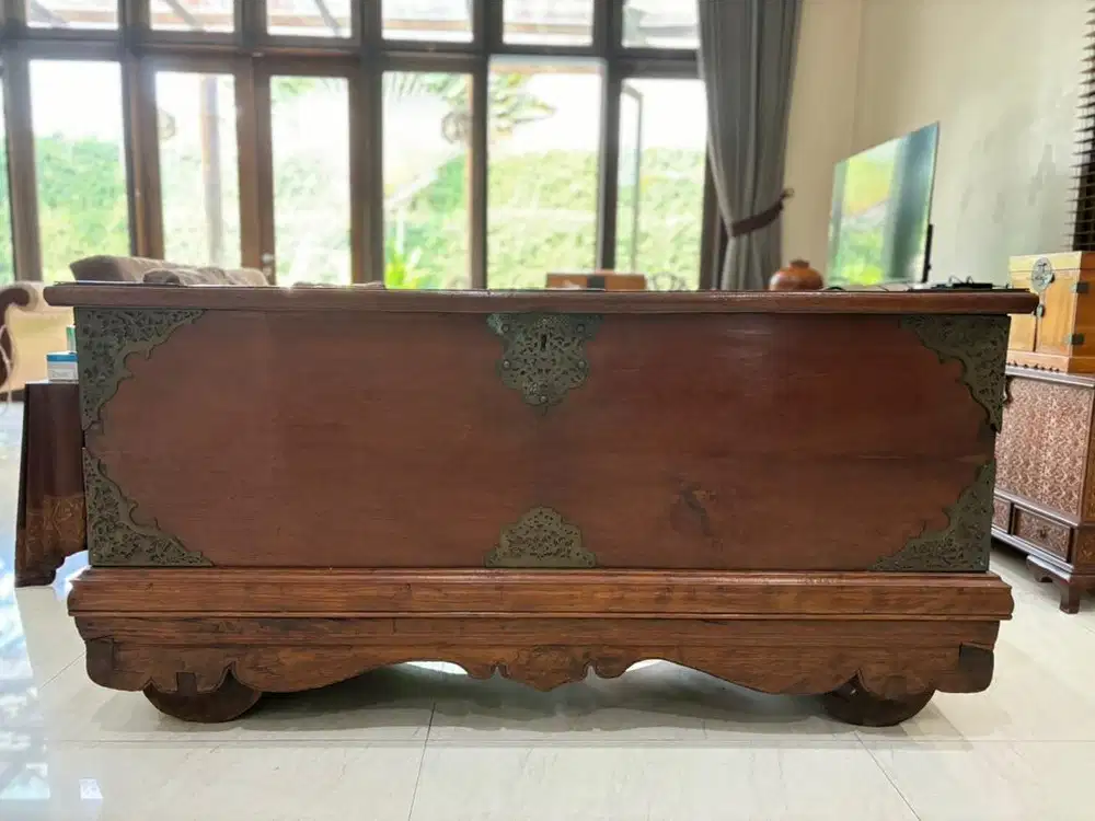 Antique chest zaman belanda