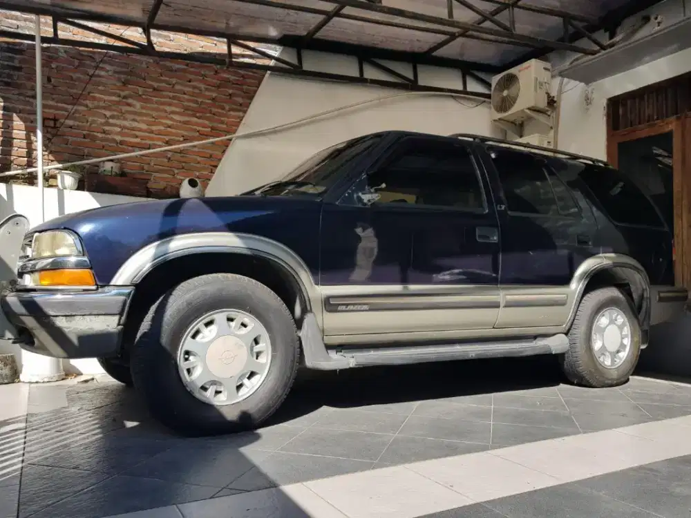 Jual Opel Blazer LT DOHC 2000
