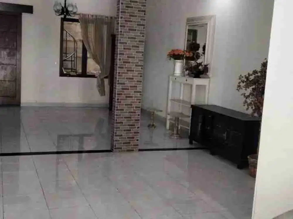 rumah 2 lantai full furnished full renovasi di cluster aralia harapan indah 2 bekasi