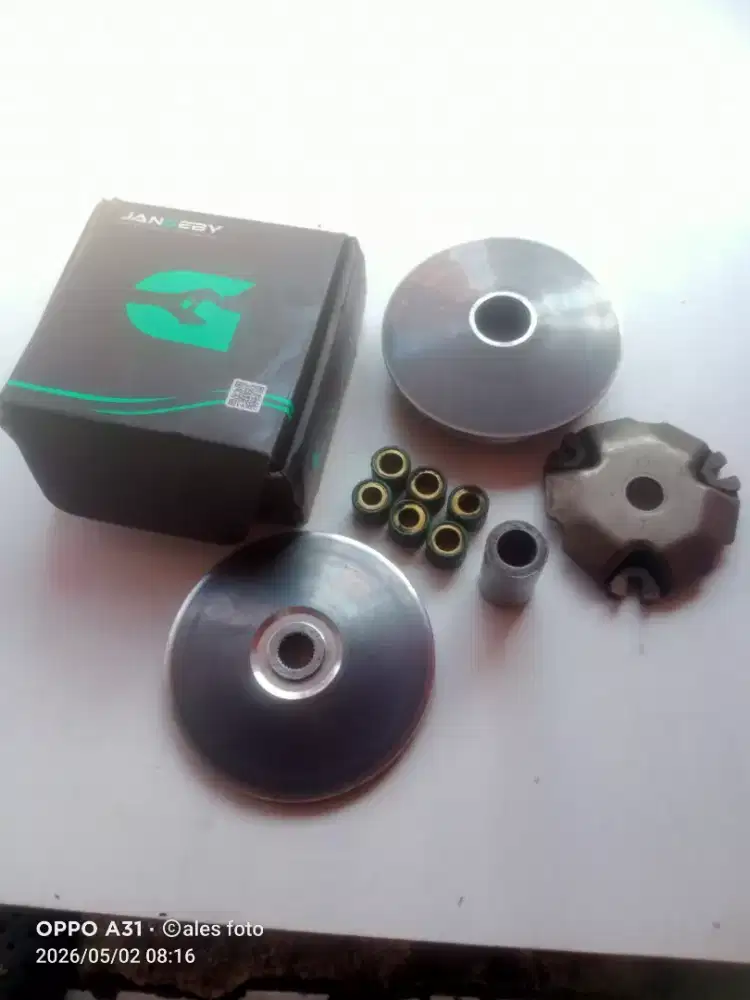 kali aja ada yg minat pully + roller jangeby