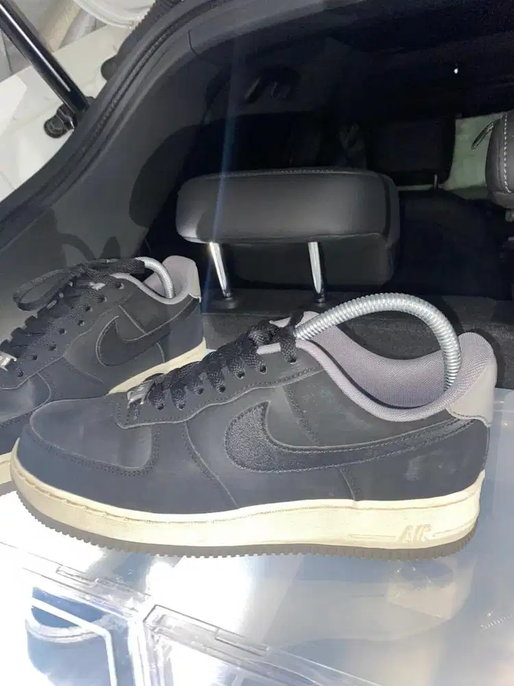 Nike Air Force 1' 07 LV8