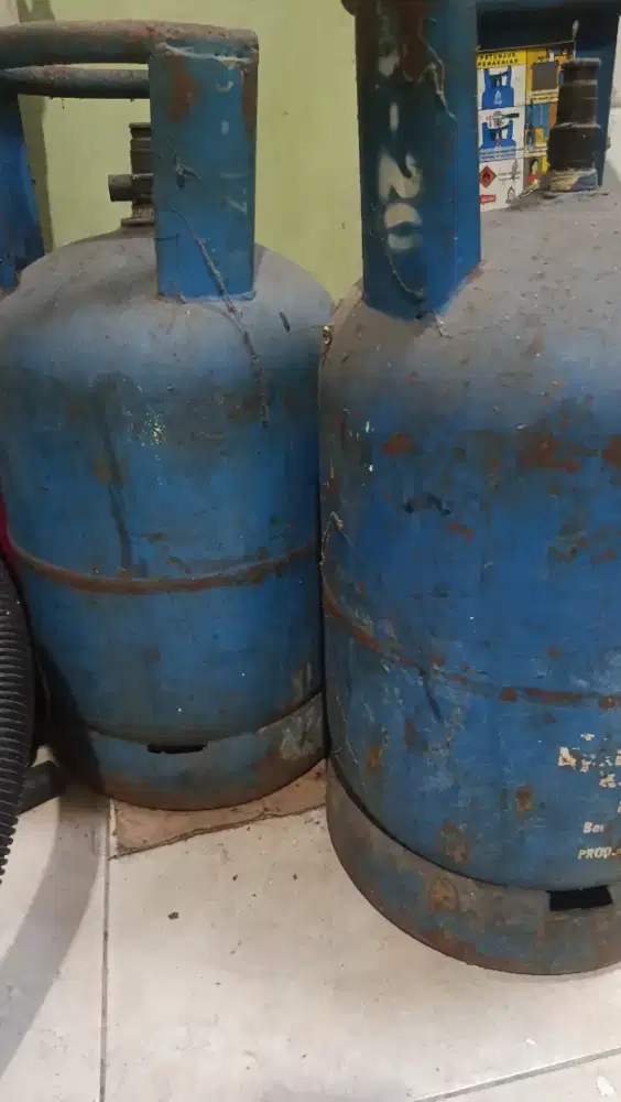 Jual tabung gas biru 12 kg ( kosong)