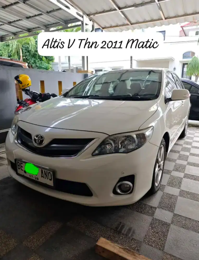 Corolla Altis 2011 2.0cc Tipe V Pearl White