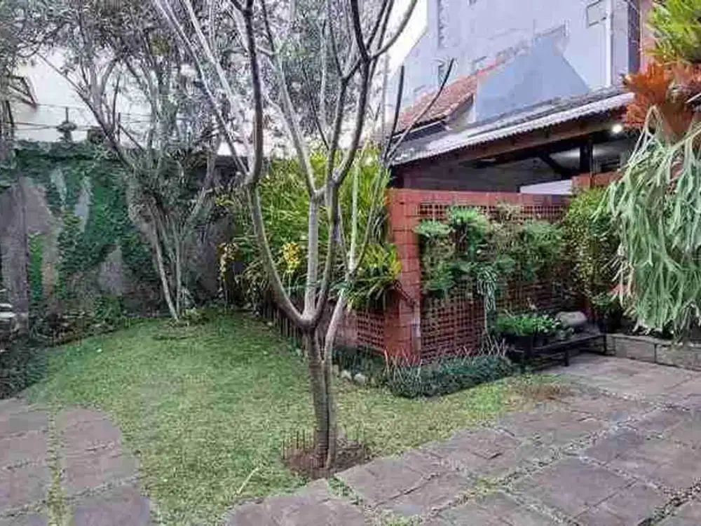Rumah Luas 678m² di Cisitu Indah Dago – Potensi Passive Income Tinggi!Cari aset properti di lokasi paling strategis Bandung