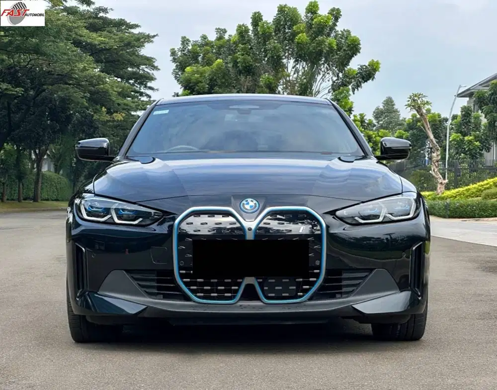 LOW KM 2RB GARANSI 1TH PAJAK PANJANG BMW I4 EDRIVE 2024 MOBIL LISTRIK