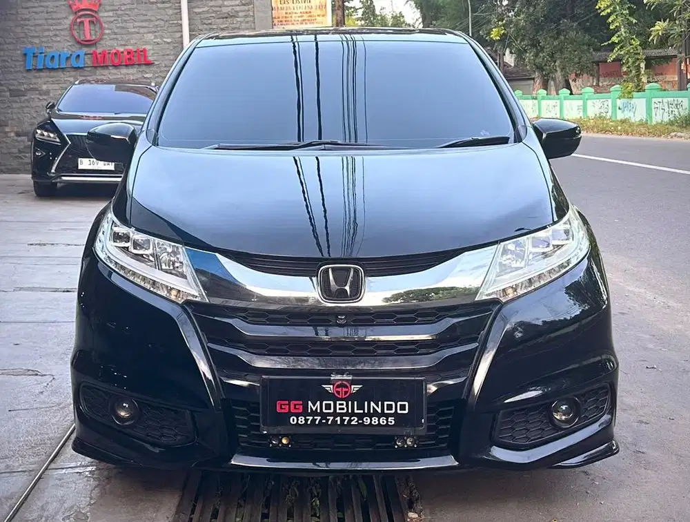 Honda Odyssey 2.4 E Prestige CVT Automatic Th 2016