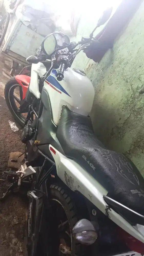 Dijual motor cb150