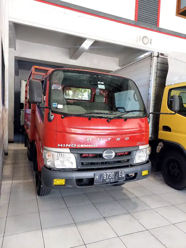 Hino Dutro 110 SD