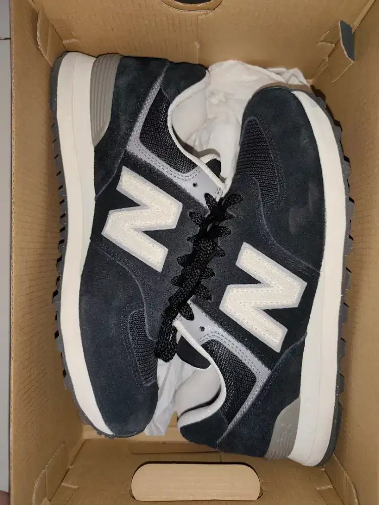 Sepatu New Balance 574