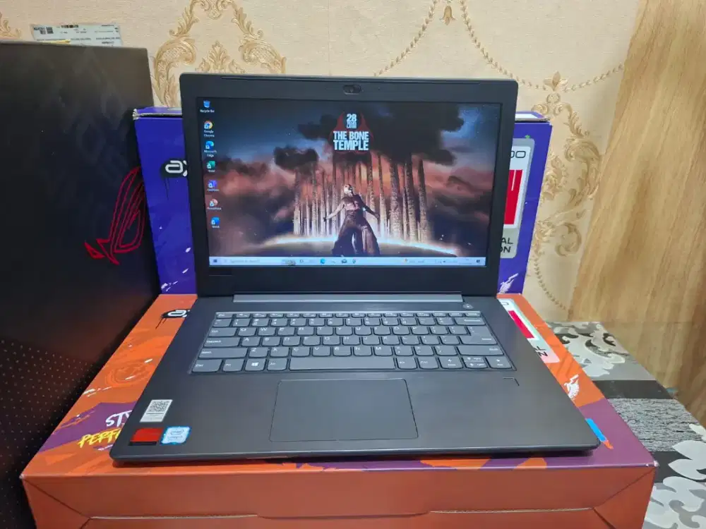 Laptop Lenovo Ideapad V330 • Core i5-8250U •SSD 240GB •4GB•SIAP PAKAI