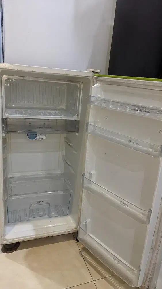 Kulkas Glacio 1 pintu