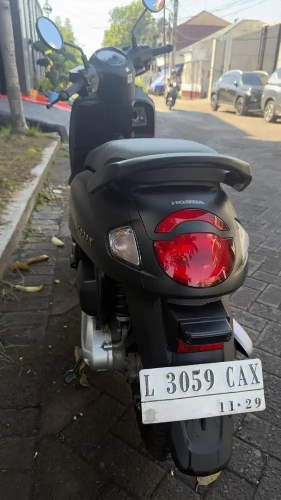 Honda Scoopy Hitam Prestige 2025