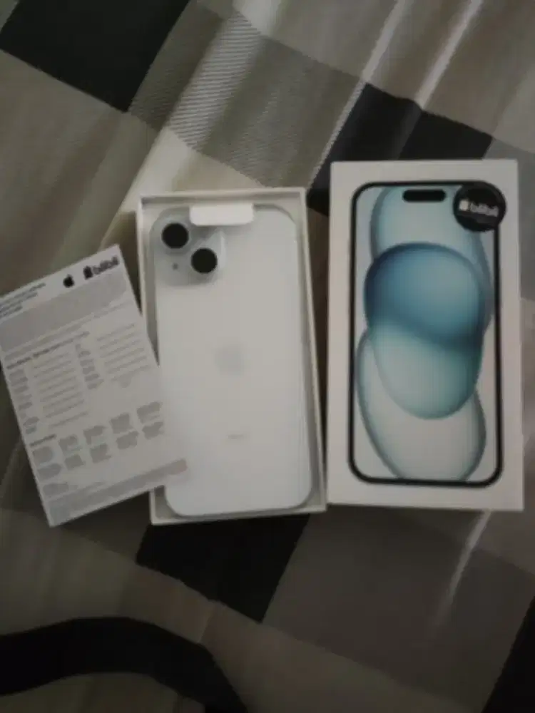 For sale new I-Phone 15 / 128 GB