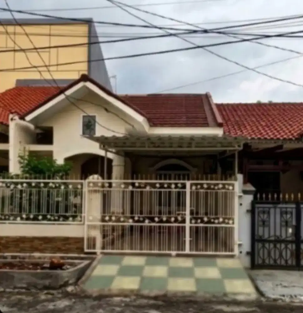 Disewakan/Dikomtrakan rumah per tahun