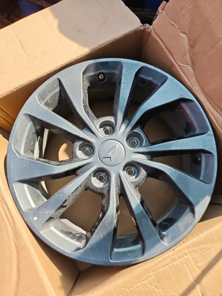 Velg oem Terios Ring 16