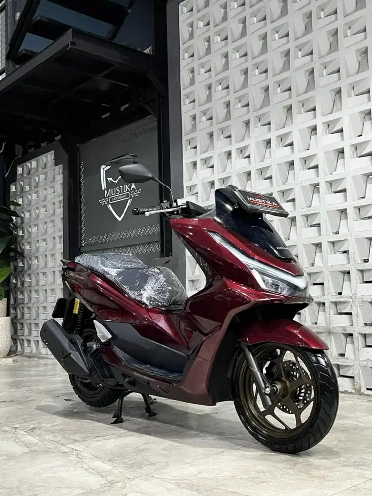HONDA PCX 160 ABS ROADSYNC 2025 - Chintia Mustika