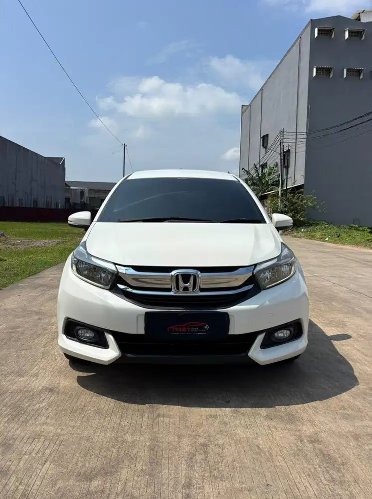 Honda Mobilio 1.5 E CVT 2017 Automatic ( Putih Metalik )