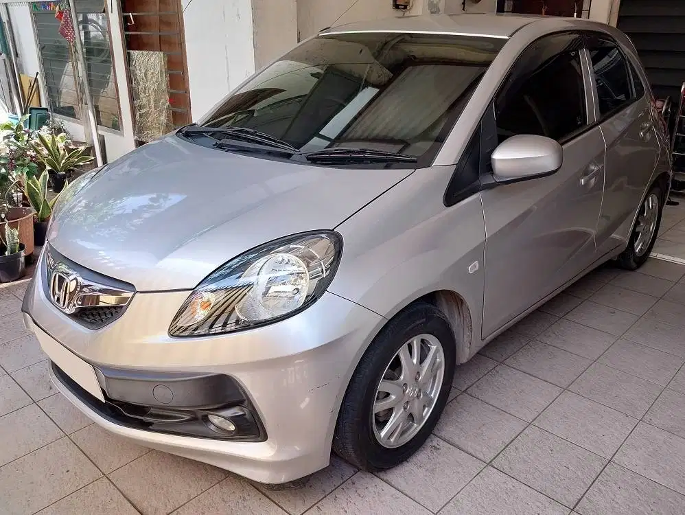 Honda Brio Satya tipe E manual