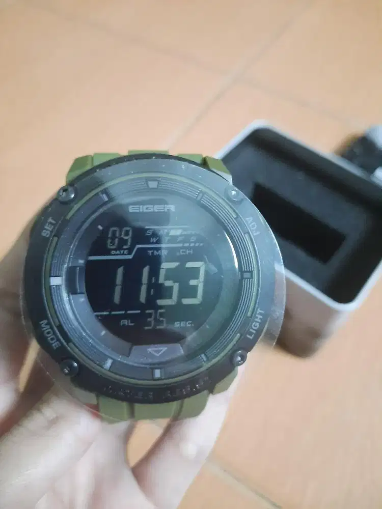 Jam tangan eiger