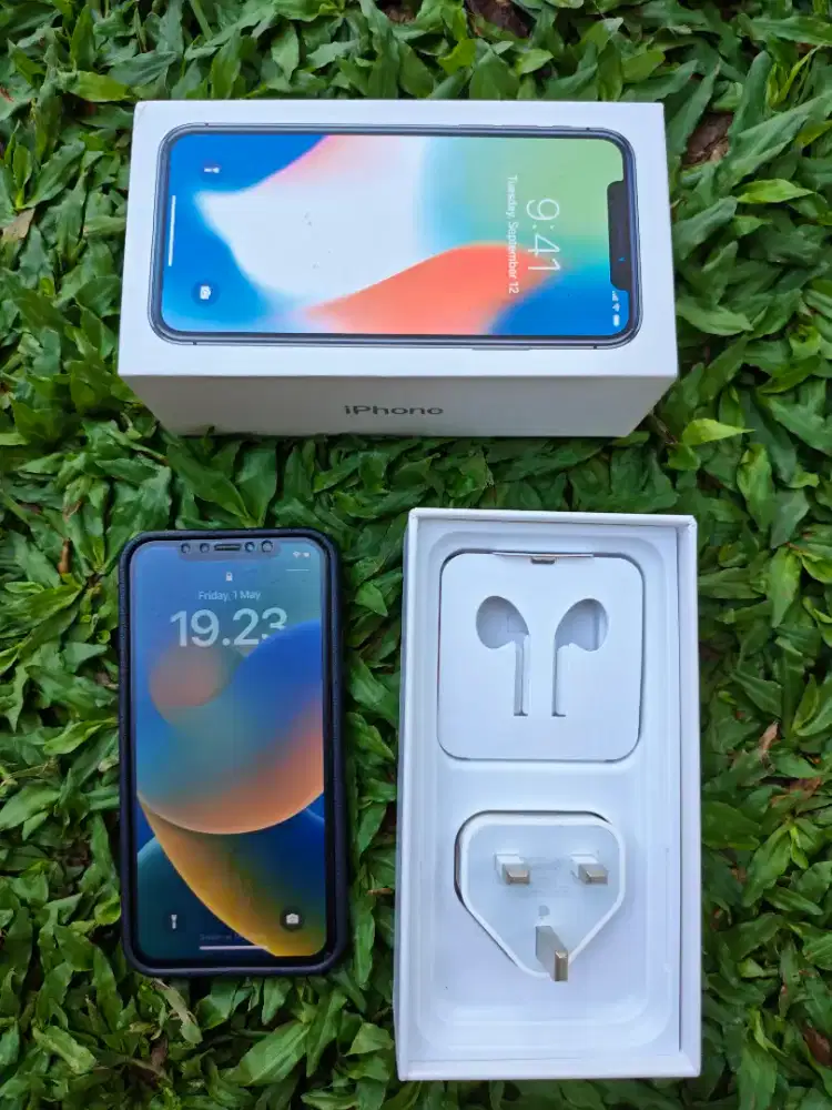 **JUAL CEPAT** iPhone X 256GB -BH 95% -Garansi Inter -Nego Tipis