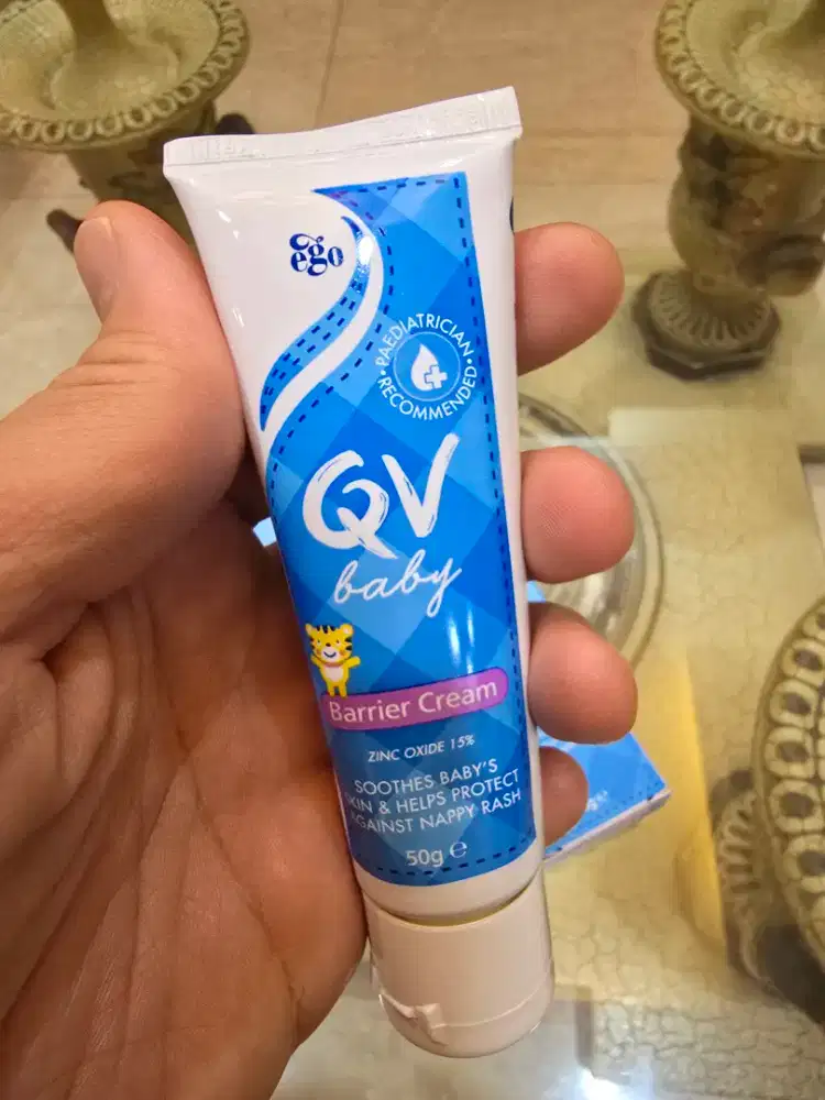 CREAM RUAM POPOK QV BABY BARRIER CREAM 50 GR exp bln juni 2028
