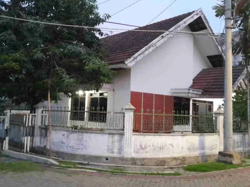 Dijual Cepat Hitung Tanah Rumah Manyar Tirtoyoso Surabaya Timur Row Jalan 3 Mobil