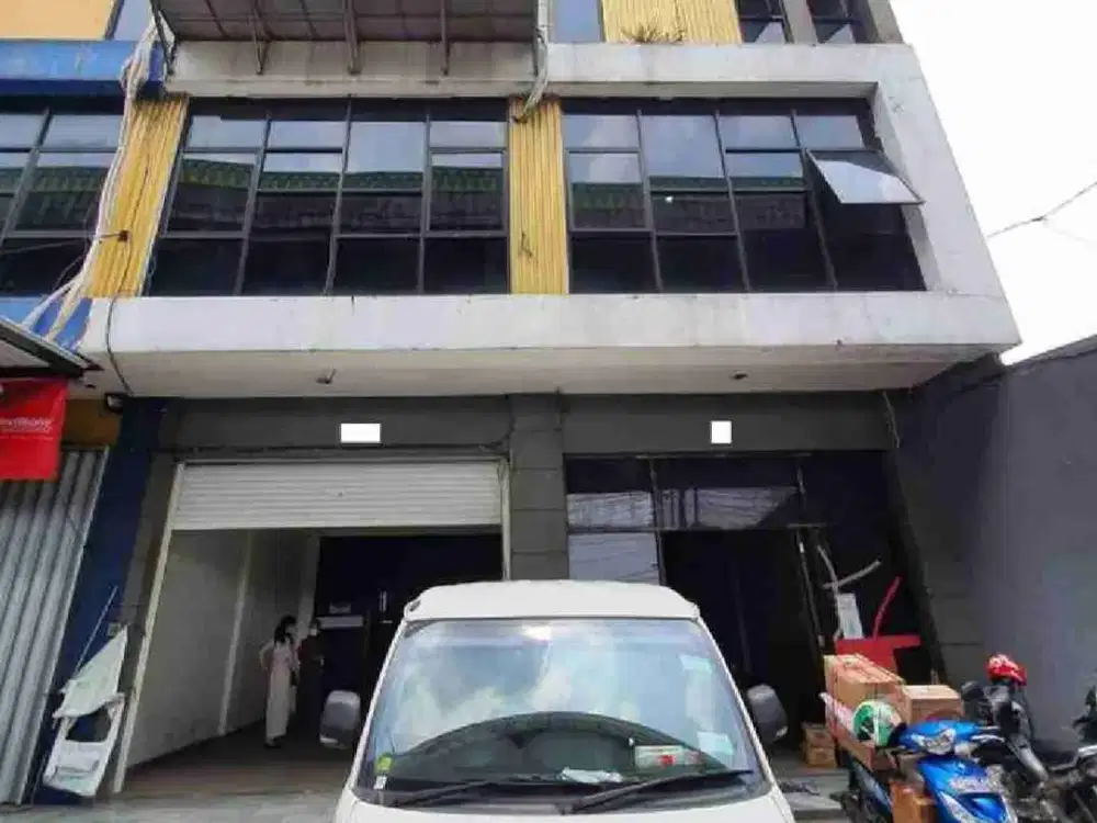 Ruko di Jl Ciledug Raya Cipulir 4.5 Lantai Lokasi Sangat Strategis