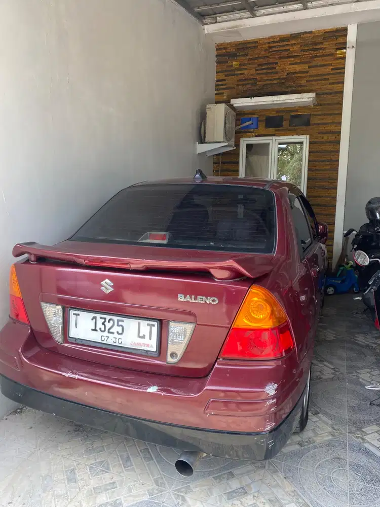 Dijual mobil baleno next g th 2005 atas nama sendiri