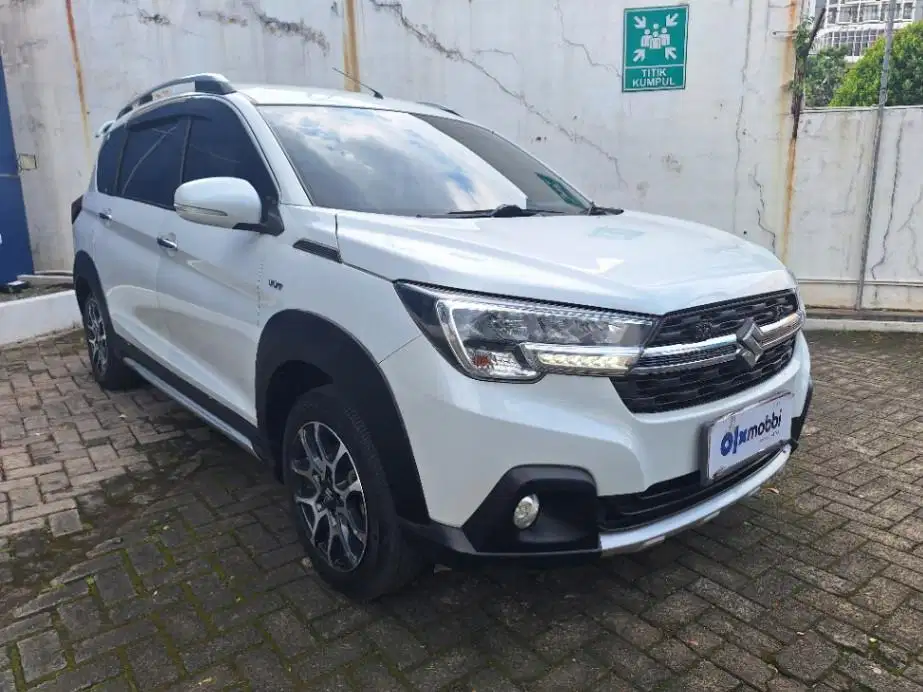 DP Murah Suzuki XL7  1.5 Alpha Bensin-AT 2020