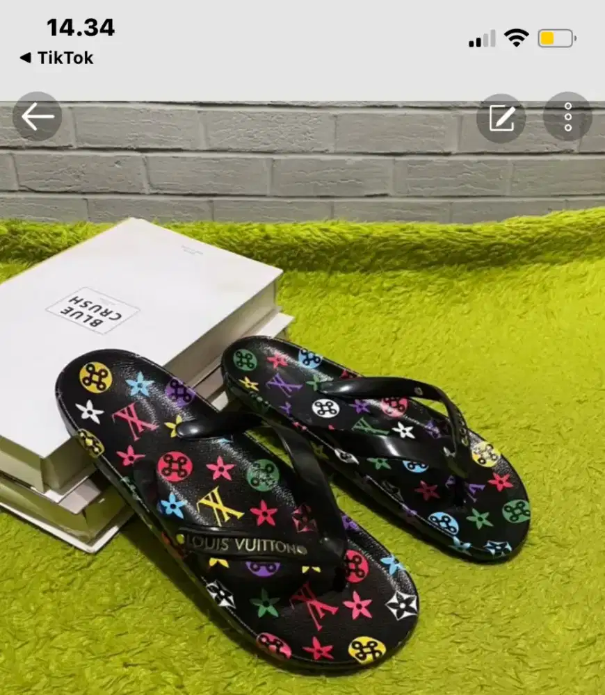 Sandal pria & wanita