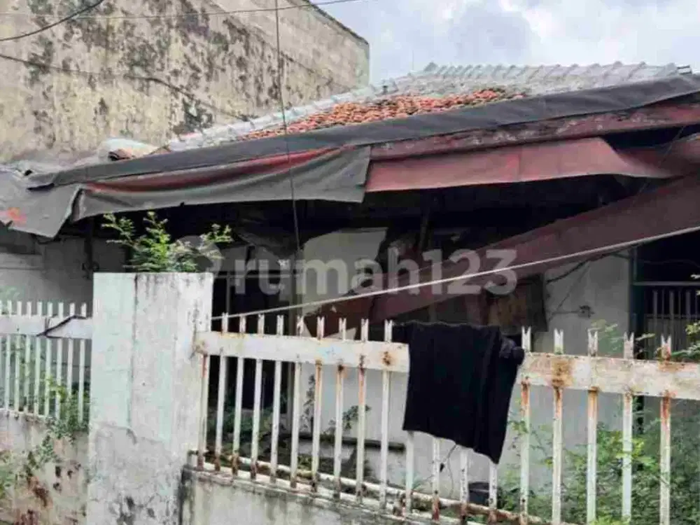 Rumah Tua Hitung Tanah