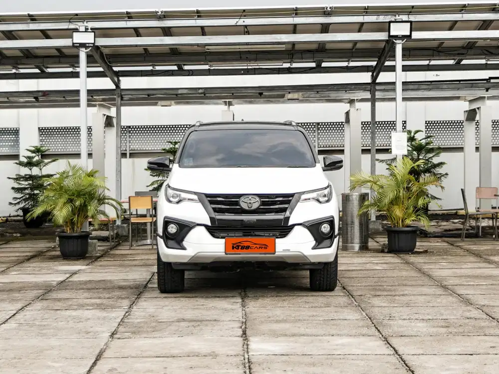 TOYOTA FORTUNER VRZ TRD thn 2018