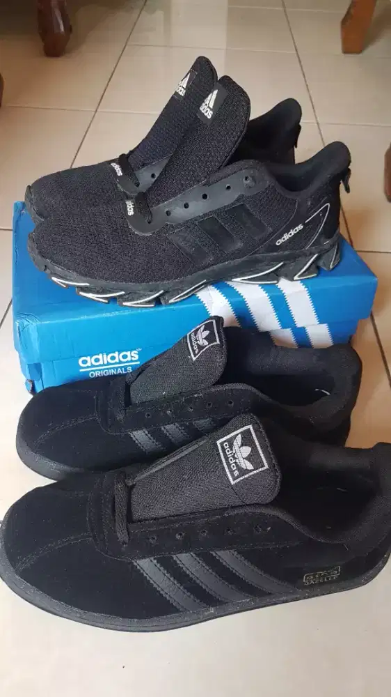 Sepatu universal