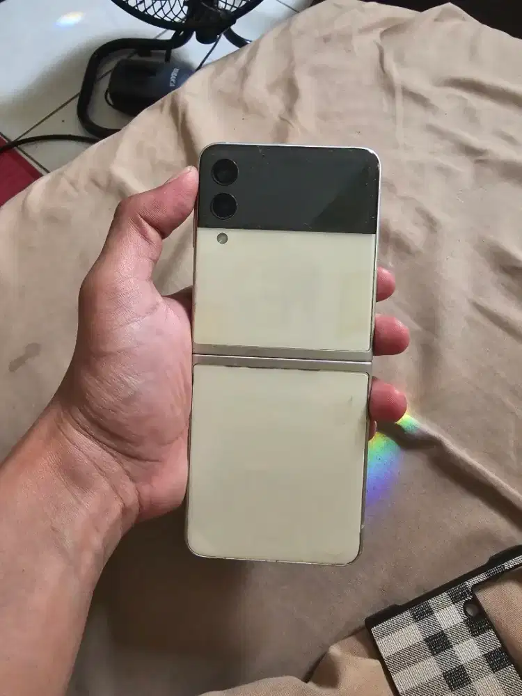 SAMSUNG GALAXY FLIP 3