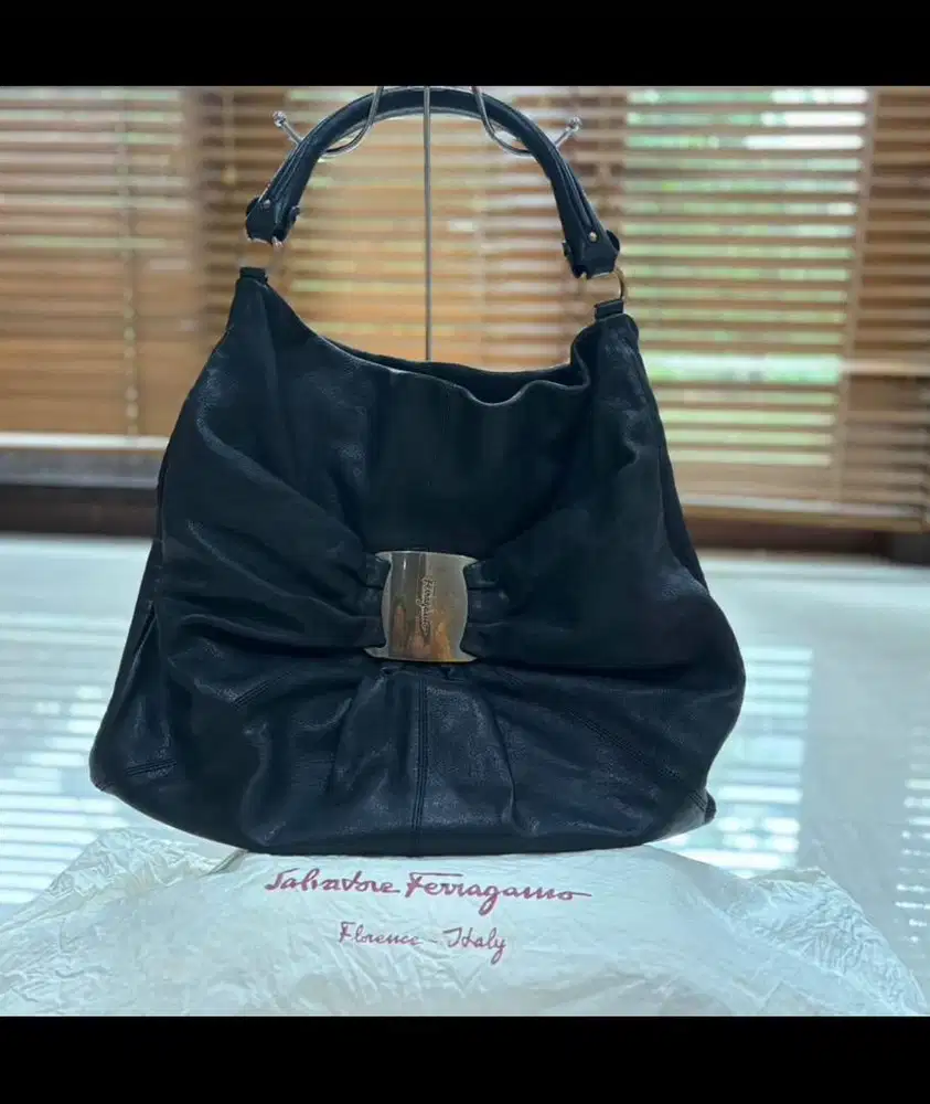 Authentic hobo Salvatore Ferragamo