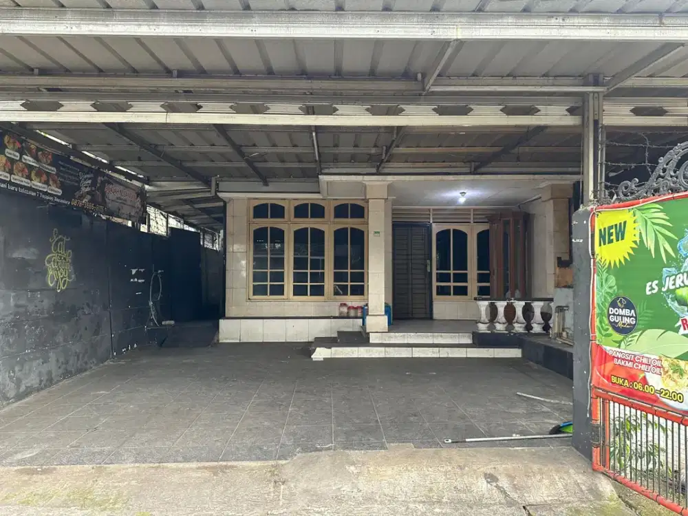 RUMAH DIKONTRAKAN TEPI JALAN RAYA BISA UNTUK USAHA , KANTOR & TEMPAT View  Kec. Duren Sawit, Kota Jakarta Timur