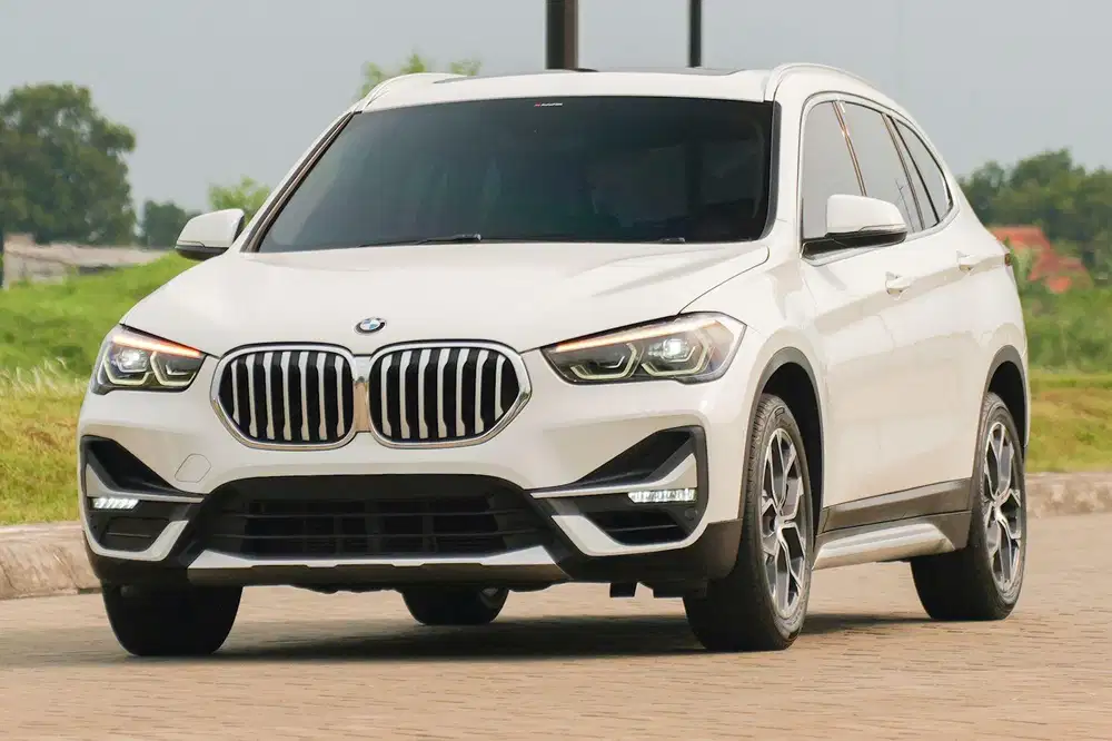 BMW X1 F48 XLine 2021 LCI Facelift Panoramic White