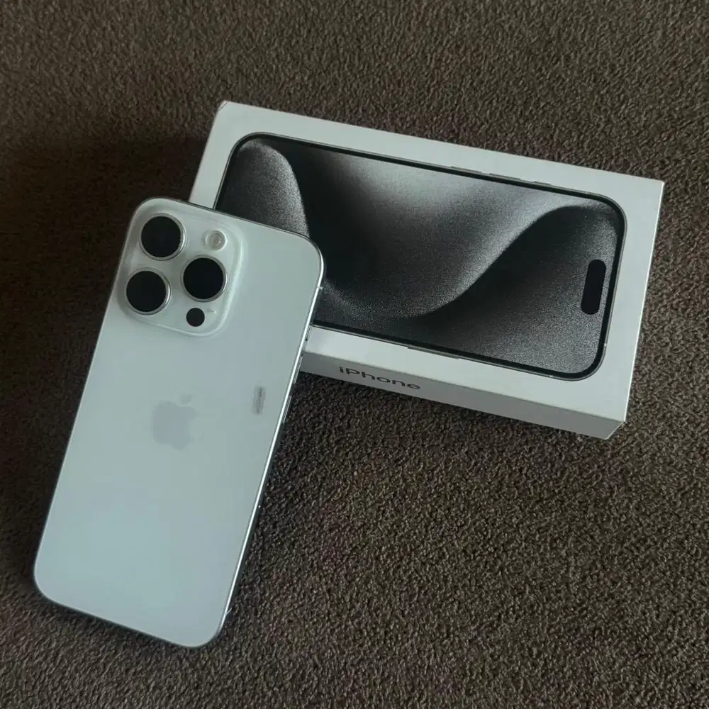 iPhone 15 pro 128GB white titanium iBox