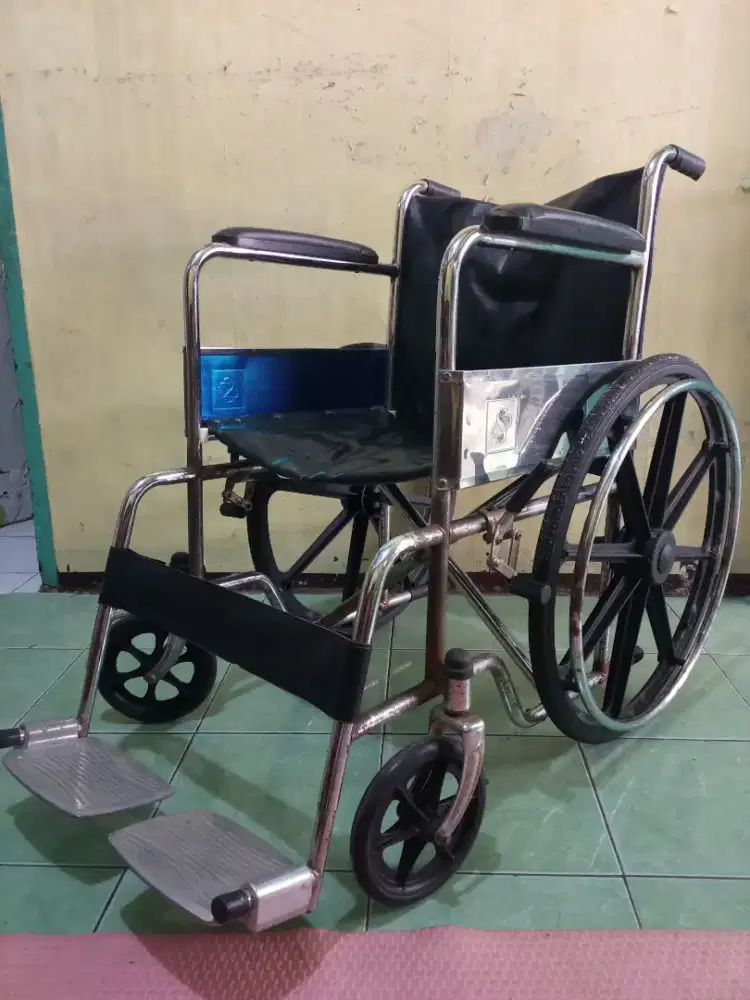 KURSI RODA MERK SELLA