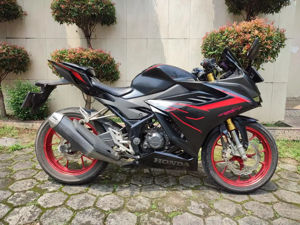 HONDA CBR 150R ALLNEW TAHUN 2021 LIKE NEW