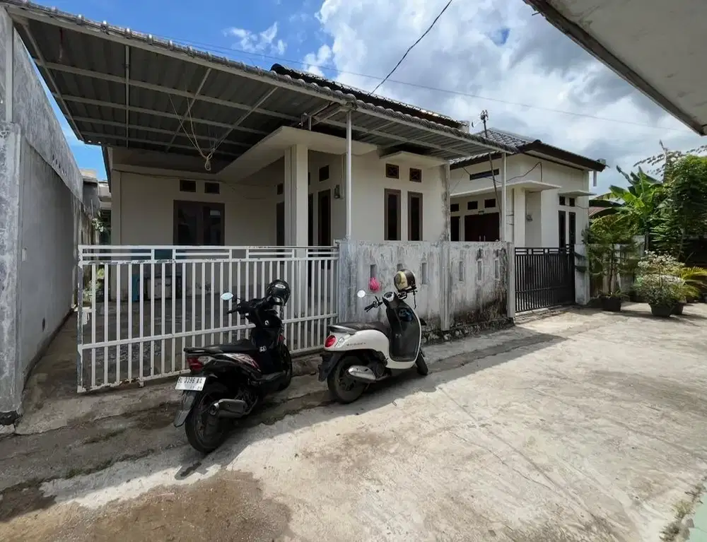 Rmh minimalis type 80 GP neusu depan swalayan 2M pusat kota madya