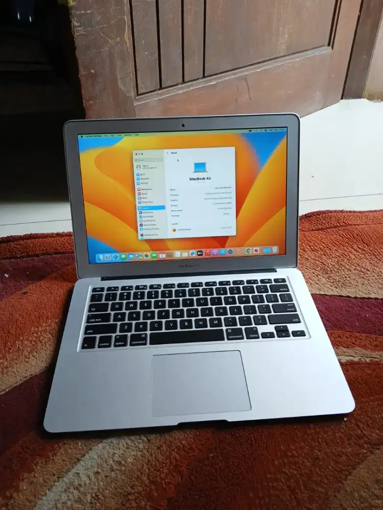 Macbook Air 13-inch. 2017