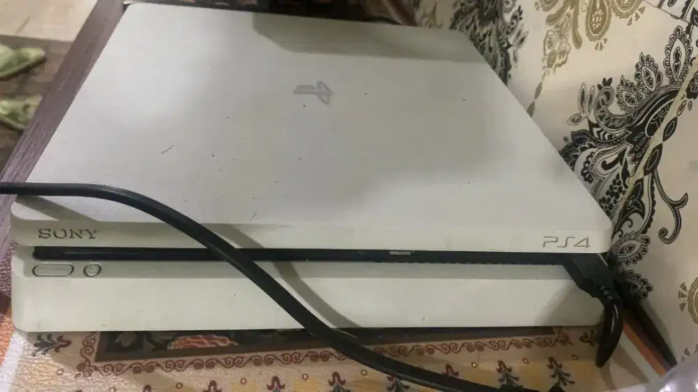 PS4 slim 1Tb HAND 11.5 seri 22 (cuh 2200a) segel void
