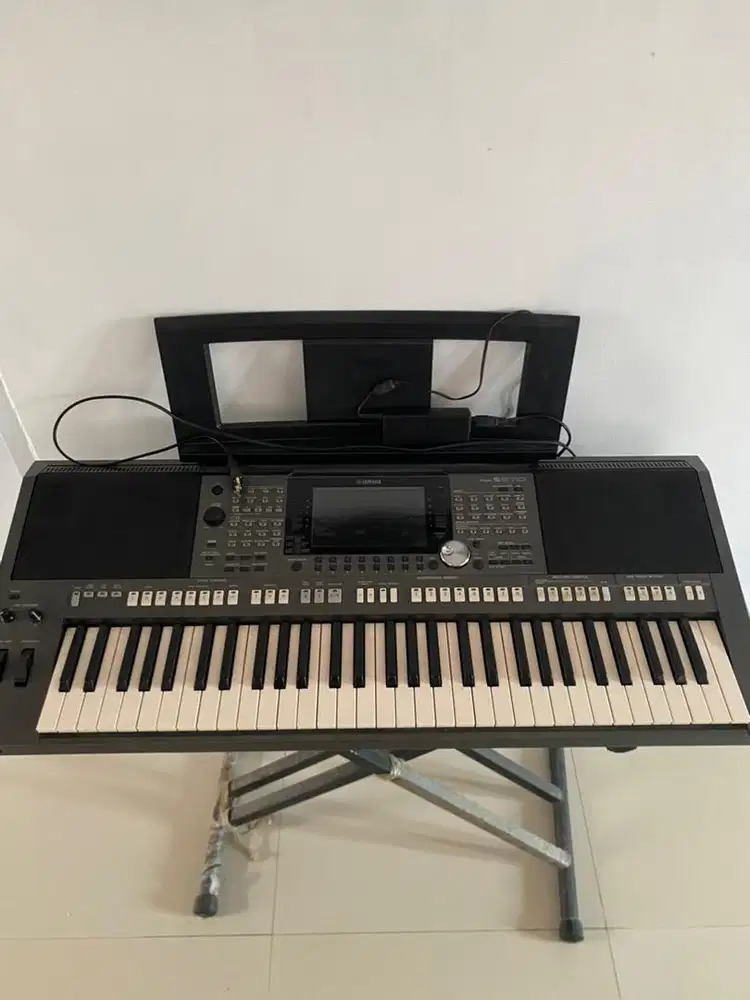 Dijual keyboard PSR S970