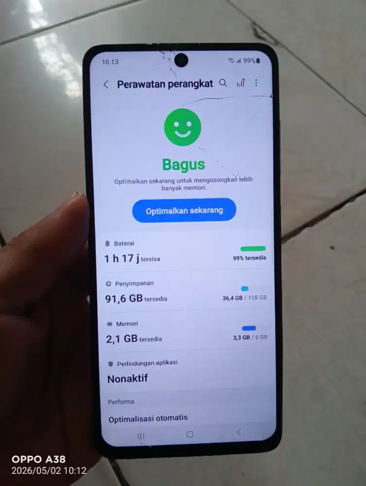 Jual butuh Samsung a51 ram 6/128 minus lcd gantian retak halus normal