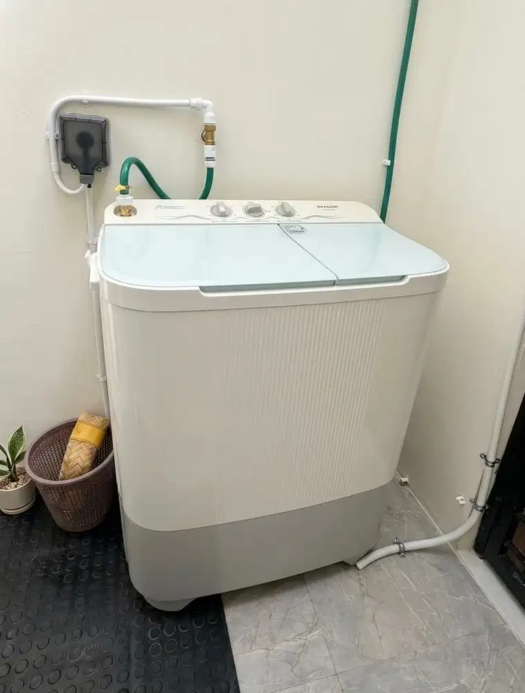 MESIN CUCI 2 TABUNG SHARP ES-T85MW