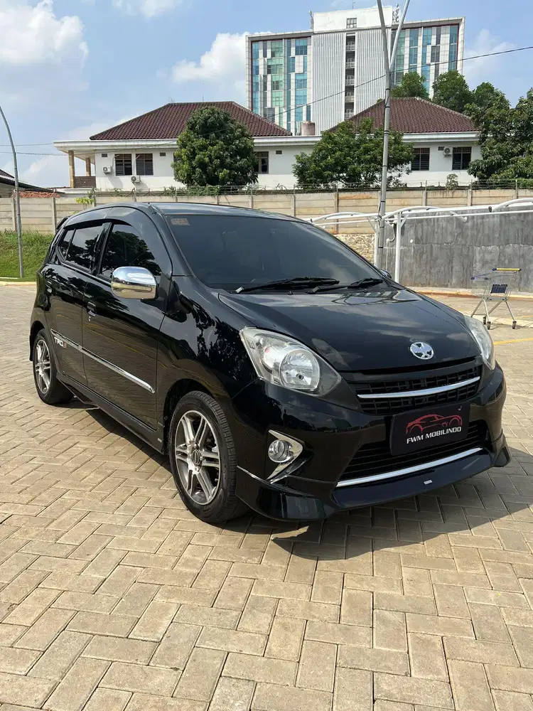 Toyota agya TRD AT 2016 hitam, mulus